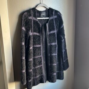 Nic + Zoe Fuzzy Full Front Zip Square Jacket Black & Gray, Size L.